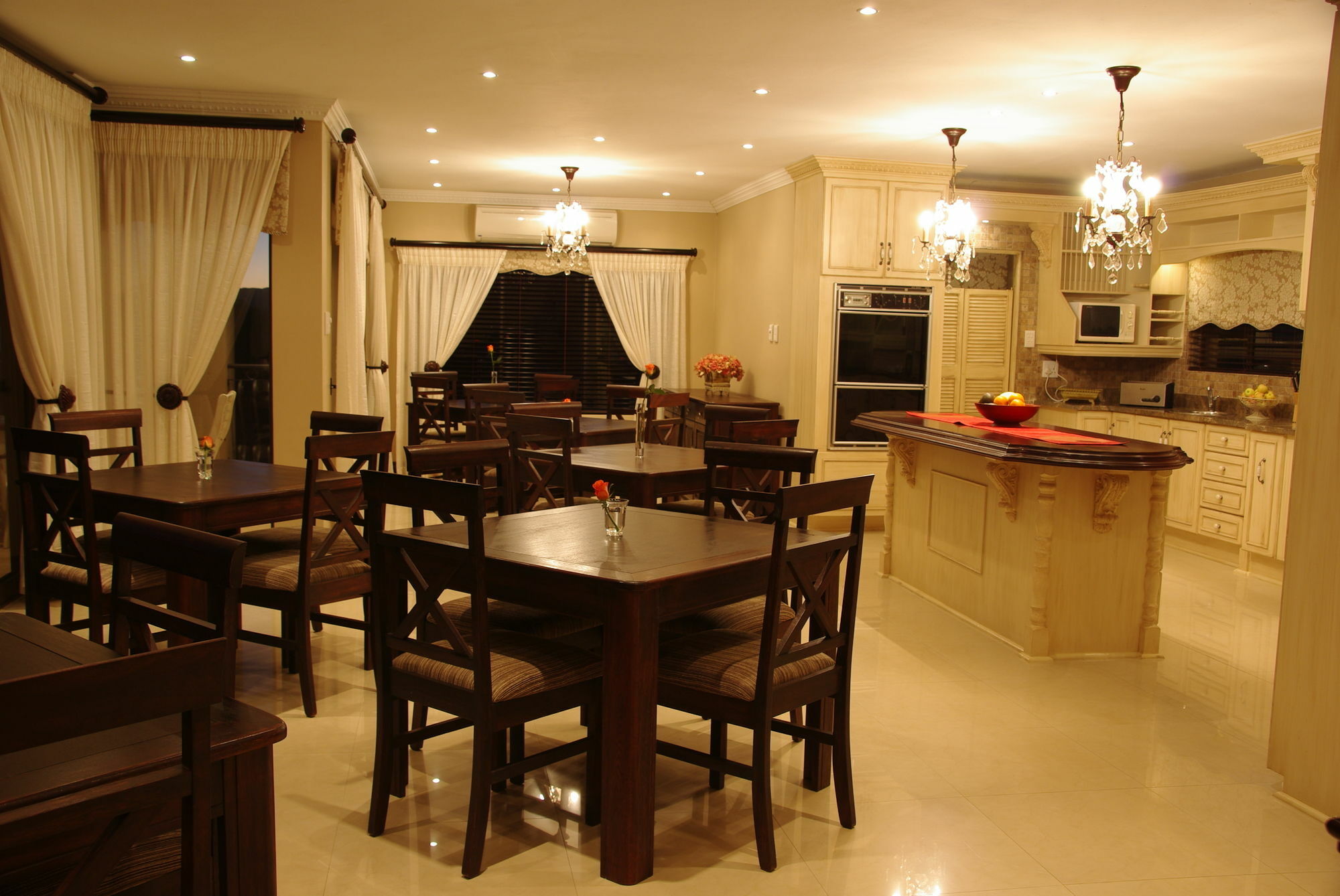 Chateau La Mer Exclusive Guesthouse & Spa Hartbeespoort Exterior photo